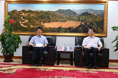 国资委行业协会商会党建工作局副局长方长安一行到党建联系点星际平台调研指导工作